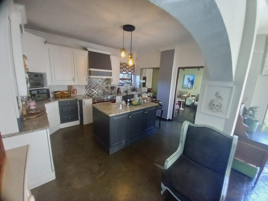 5 Bedroom Property for Sale in Maraldi Estate Free State